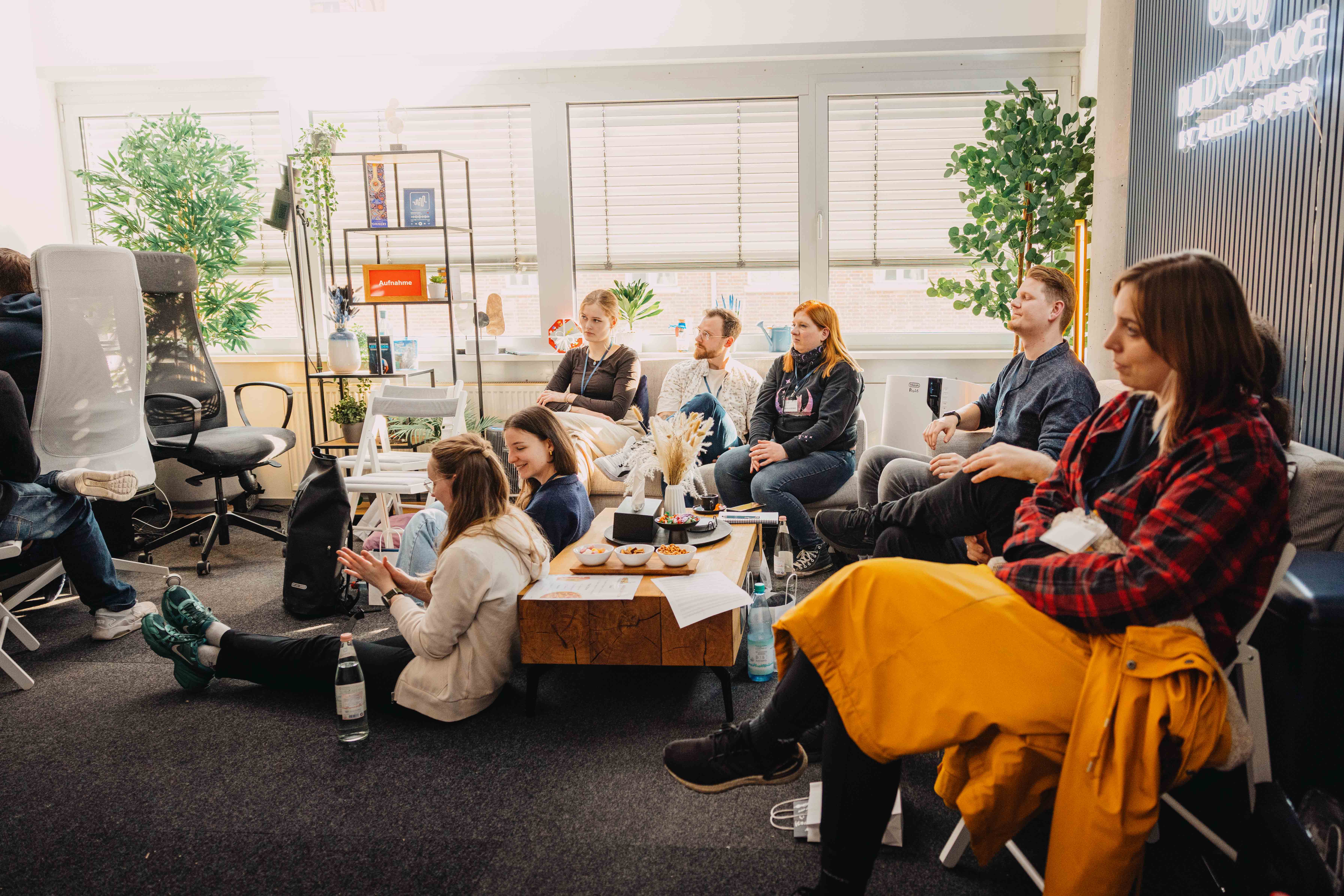 Teilnehmende von Build Your Voice
